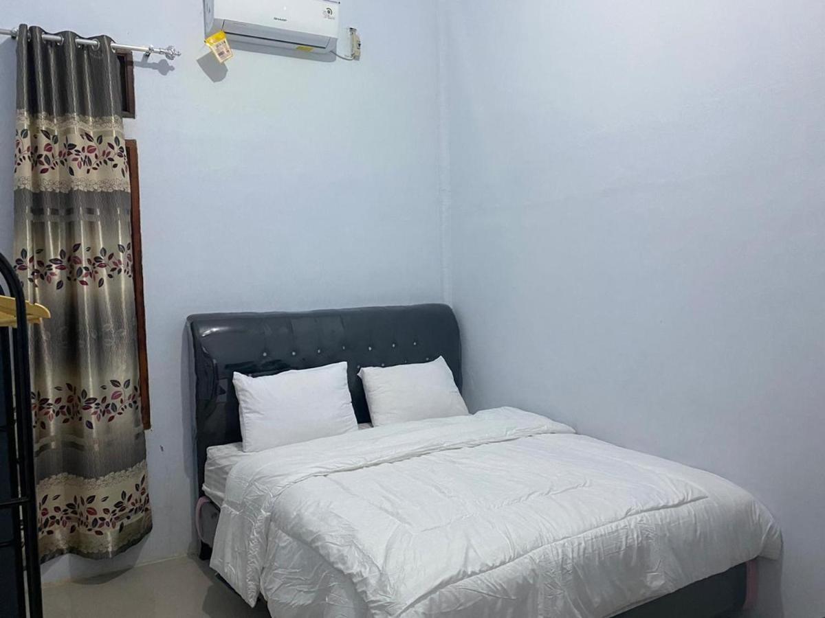 Khalisa Home Syariah Pontianak Εξωτερικό φωτογραφία