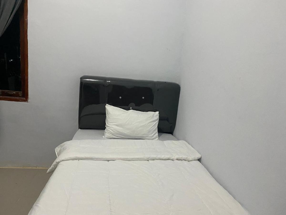 Khalisa Home Syariah Pontianak Εξωτερικό φωτογραφία